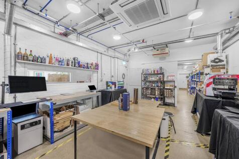 OFFICE 9.jpg