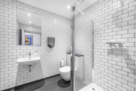 BATHROOM 1.jpg
