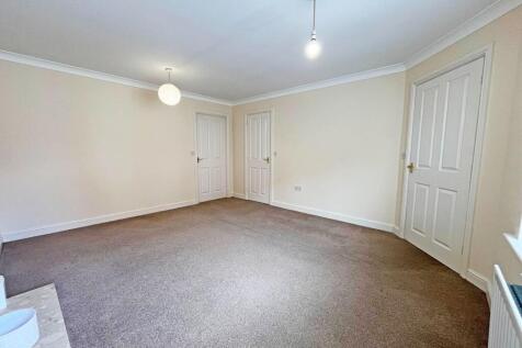 Lounge 1.jpg