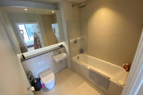 bathroom1.jpg