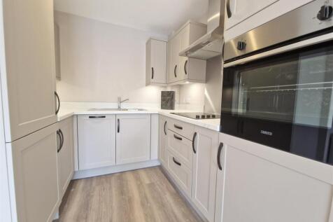 Open Plan Living Area / Kitchen