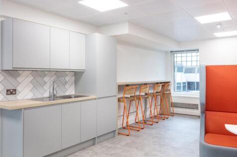 1GY  kitchen.jpg