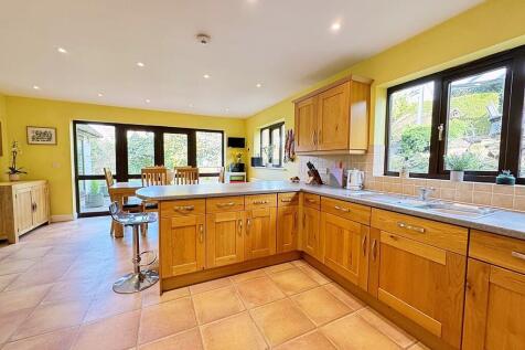 Oak Kitchen