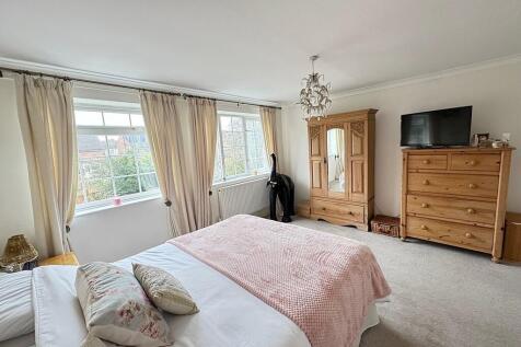 Double Bedroom