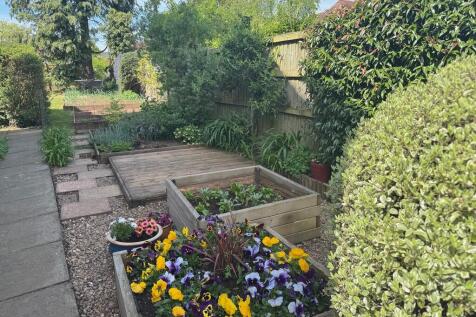 side garden
