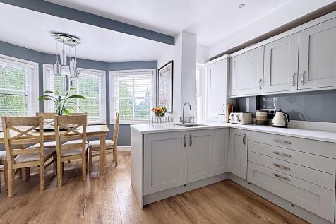 8 - Kitchen 3