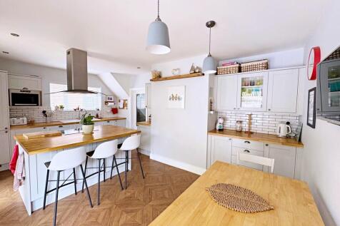 Dining and Kitche...