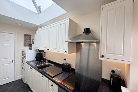 Kitchen (8)