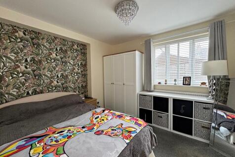 Bedroom (8)
