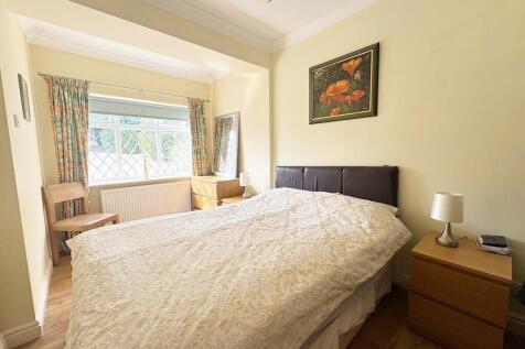 Bedroom (4)
