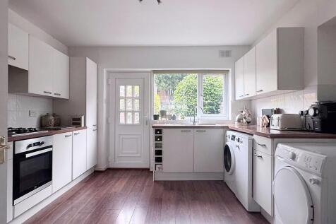 Fitted Kitchen