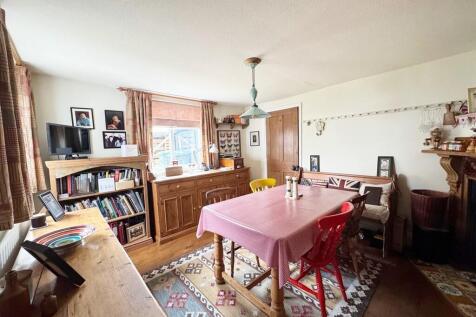 Dining Room (3)