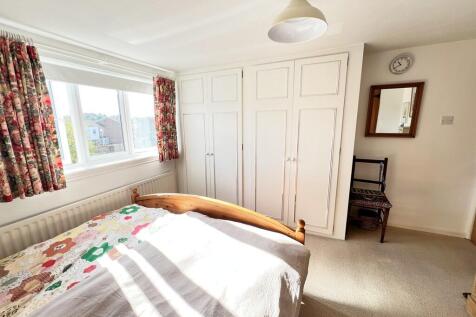 Main Bedroom Ward...