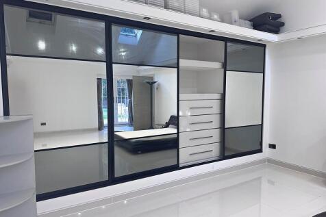 Fitted Wardrobes