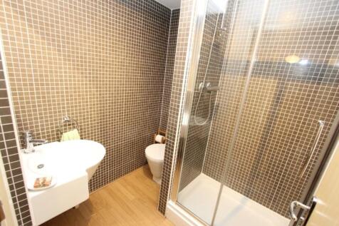 Main Shower Room