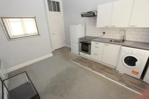 Lounge/ Kitchen