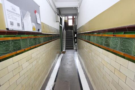Close Entrance