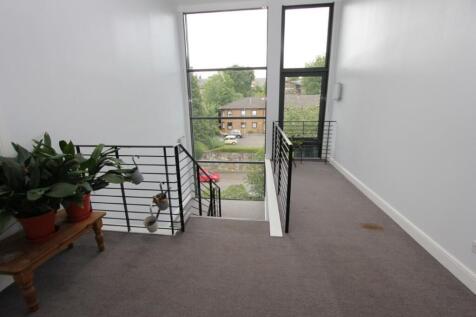 Communal Landing