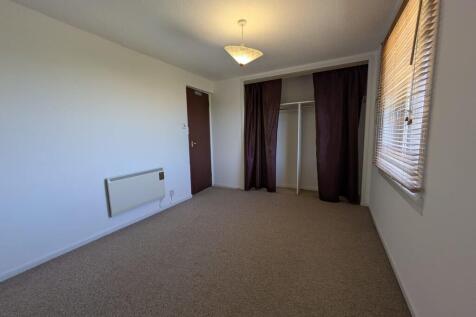 Bedroom 1b