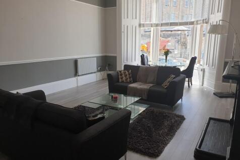 Lounge 4
