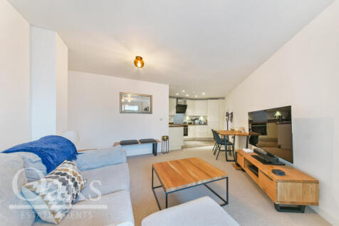 Kitchen / Reception