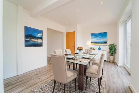 DSC05302 - Dining Room - Standard - 5.jpg