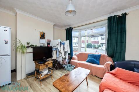 Eastbourne Road-007.JPG