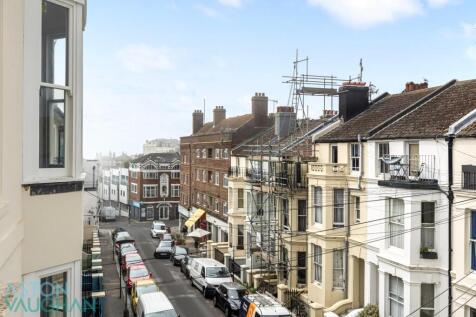 College Road -015.jpg