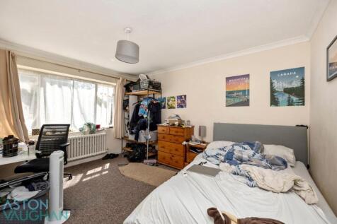 The Drive, Devonshire Court -009.JPG