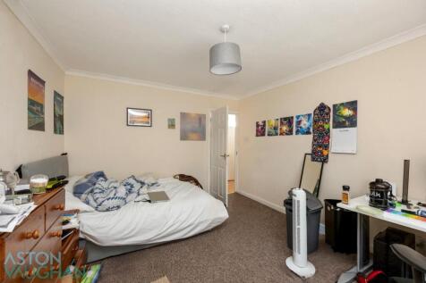 The Drive, Devonshire Court -007.JPG