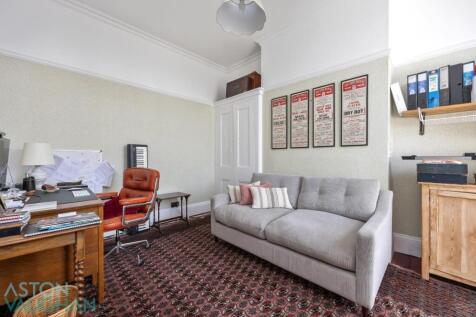 Sudeley Terrace__Upper Maisonette-004.jpg