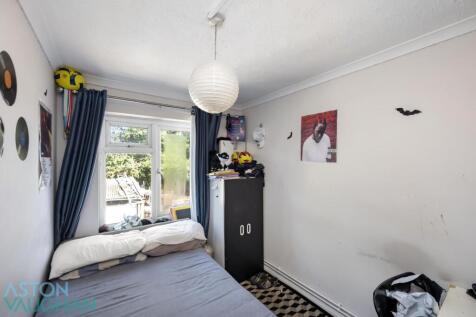 Wolesely Road , Flat 1-005.jpg