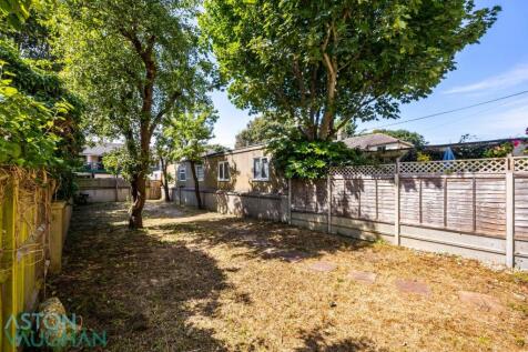 St Aubyns , Flat 1-017.JPG