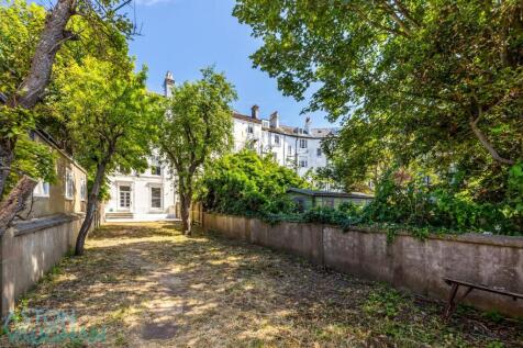 St Aubyns , Flat 1-018.JPG