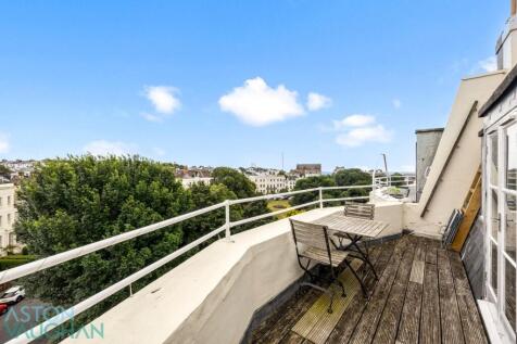 Top Floor Flat, Vernon Terrace -008.JPG
