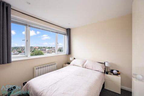 Top Floor Flat, Vernon Terrace -002.JPG