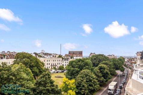 Top Floor Flat, Vernon Terrace -009.JPG