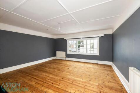 Gloucester Place , Flat 2-003.JPG