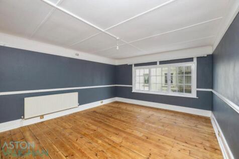 Gloucester Place , Flat 2-006.JPG