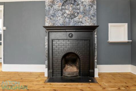 Gloucester Place , Flat 2-014.JPG