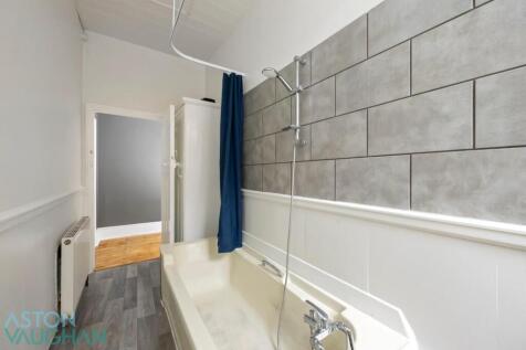 Gloucester Place , Flat 2-012.JPG