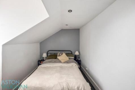 Buckingham Place , Flat 3-007.JPG