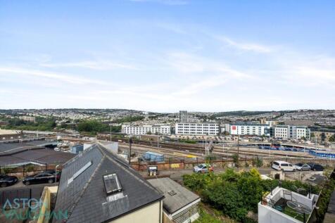 Buckingham Place , Flat 3-008.JPG