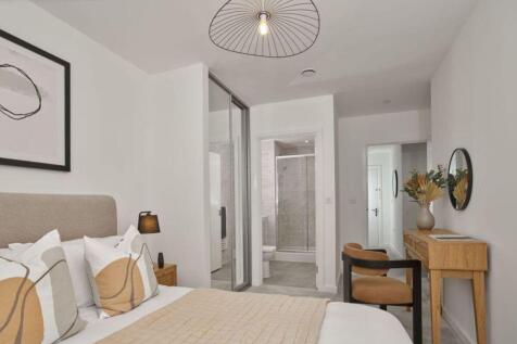 Campbell Wharf 2 bed apartment