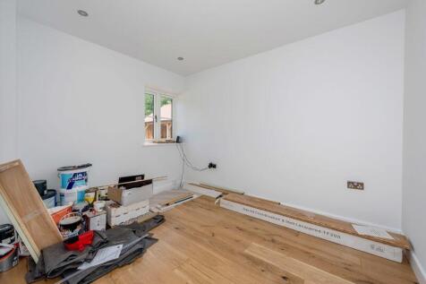 Snug/study/bedroom 4