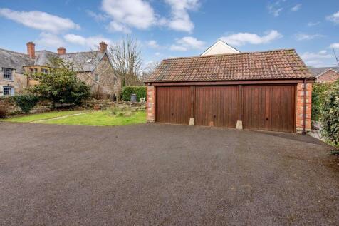 Triple garage