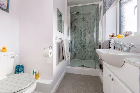 En suite shower room