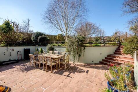 Rear courtyard