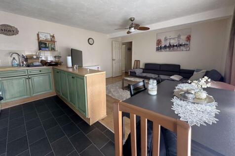 Kitchen/living room