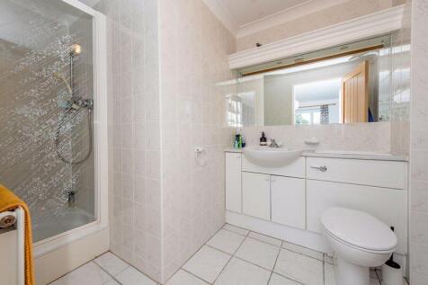 En suite shower room